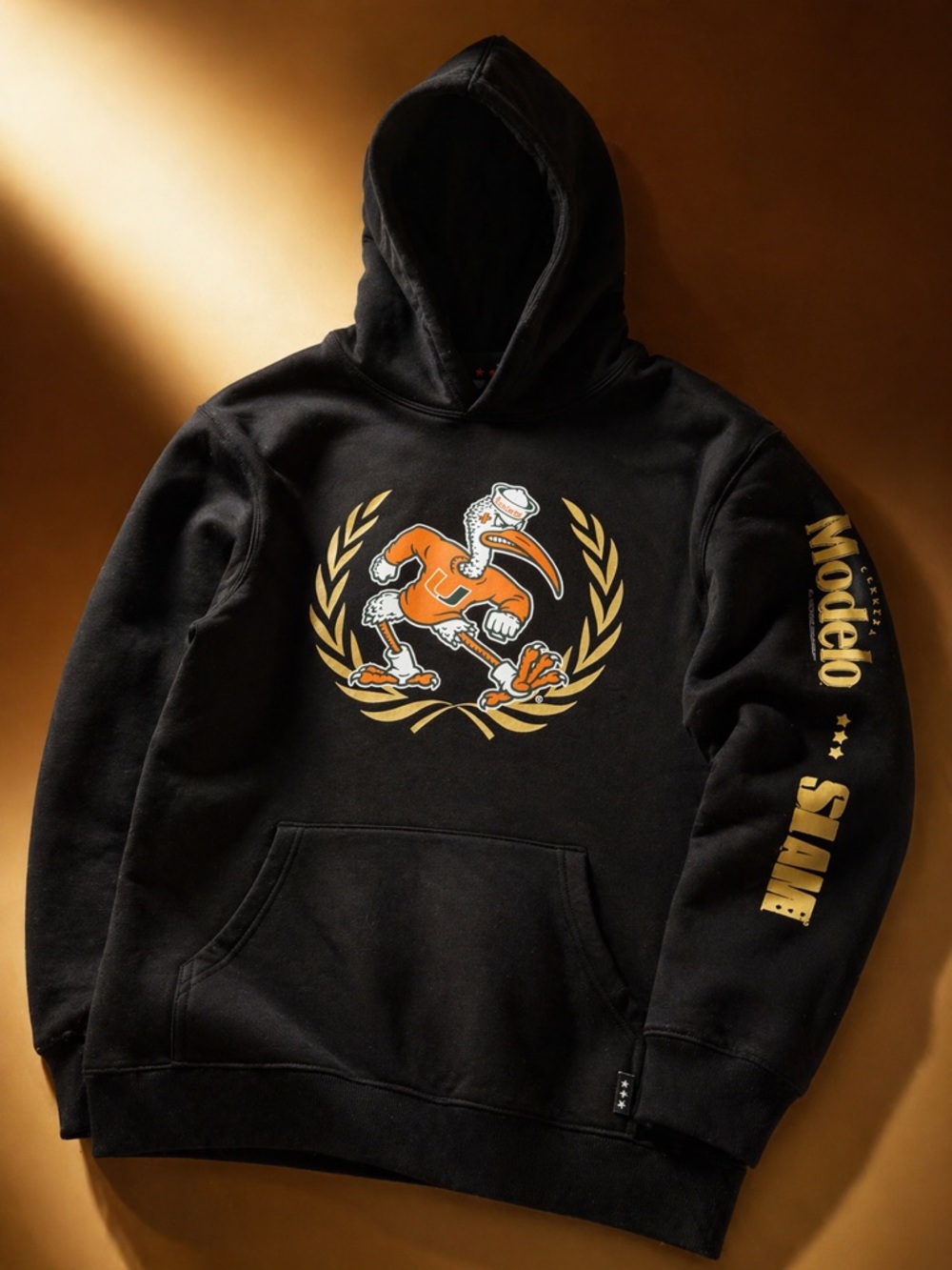 Modelo USA x SLAM Collab Hoodie Miami Hurricanes March Madness Sebastian Ibis